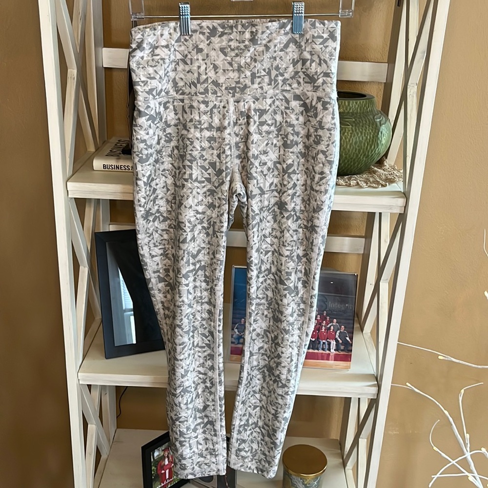 Xersion Quick Dri 7/8 Ankle Legging sz M